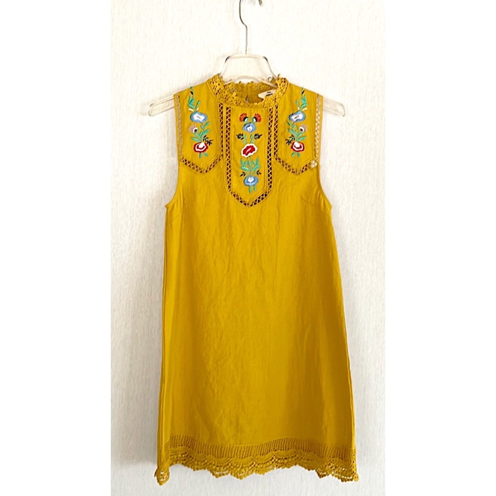 Entro yellow floral embroidered crochet lace keyhole cotton linen blend dress